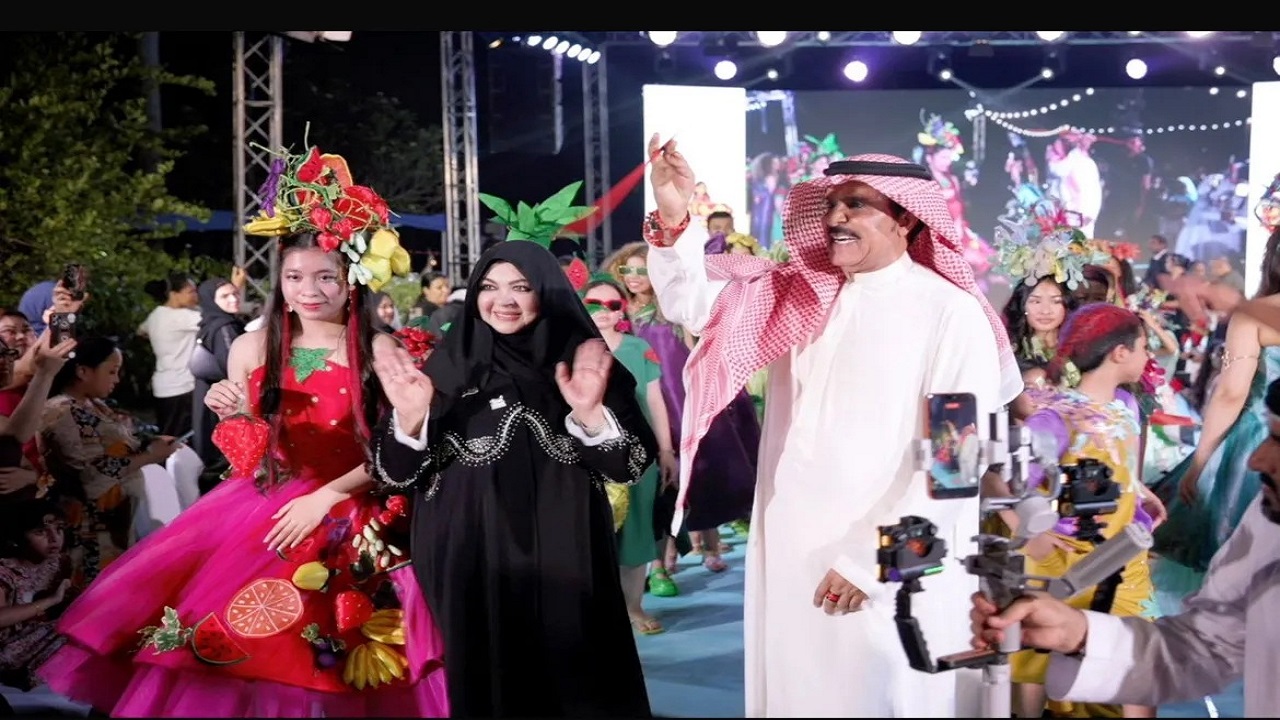 عبد الله بالخير يخطف الأنظار في مهرجان هوامير فريجنا في أبو ظبي.. صور 